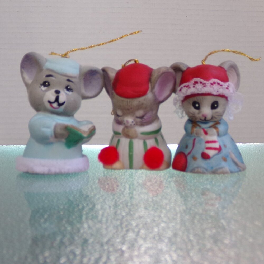 Vintage Christmas Tree Mice Set of 3 Bells Ornaments 2.5'' Made in Taiwan